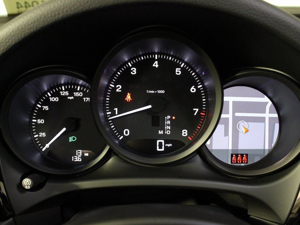 Certified 2026 Porsche Macan AWD/4WD image 22