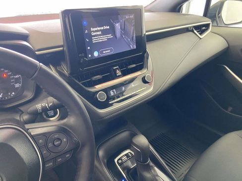 Used 2025 Toyota Corolla SE image 19