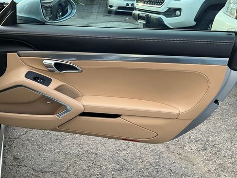 Used 2017 Porsche 718 Cayman S image 36