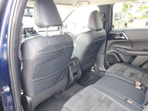 Used 2024 Mitsubishi Outlander SE AWD/4WD image 29