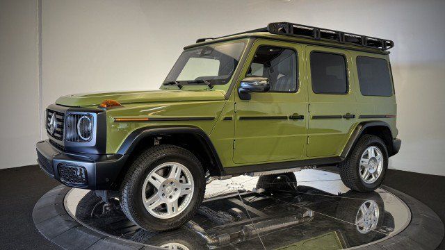 Used 2025 Mercedes-Benz G 550 image 31