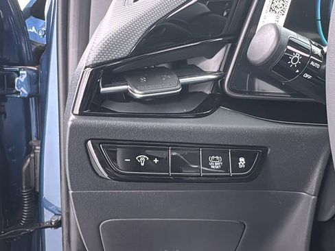 New 2025 Kia Niro EX Touring image 31