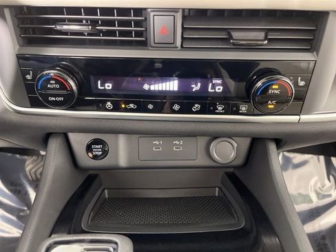 New 2026 Nissan Rogue SV FWD image 27