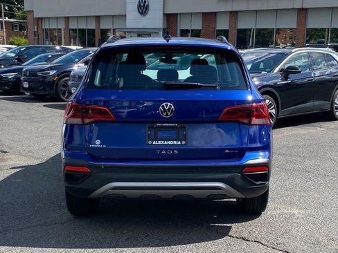 Certified 2023 Volkswagen Taos S image 4