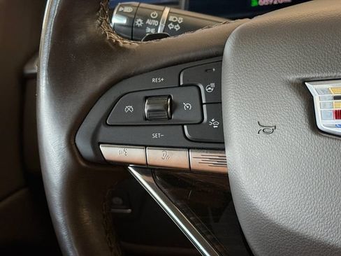 Used 2021 Cadillac Escalade Premium Luxury RWD image 10