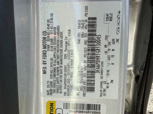 Used 2016 Ford Fusion SE w/ Equipment Group 202A image 27