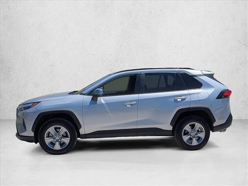 Used 2024 Toyota RAV4 XLE FWD image 9