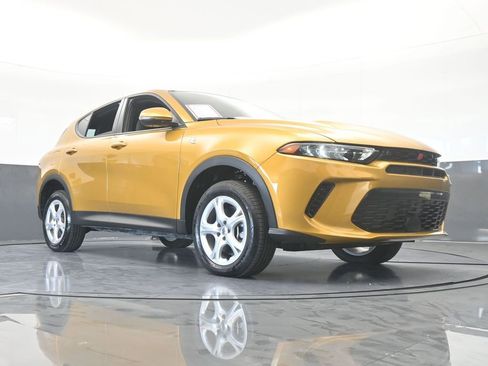 Used 2024 Dodge Hornet GT image 59