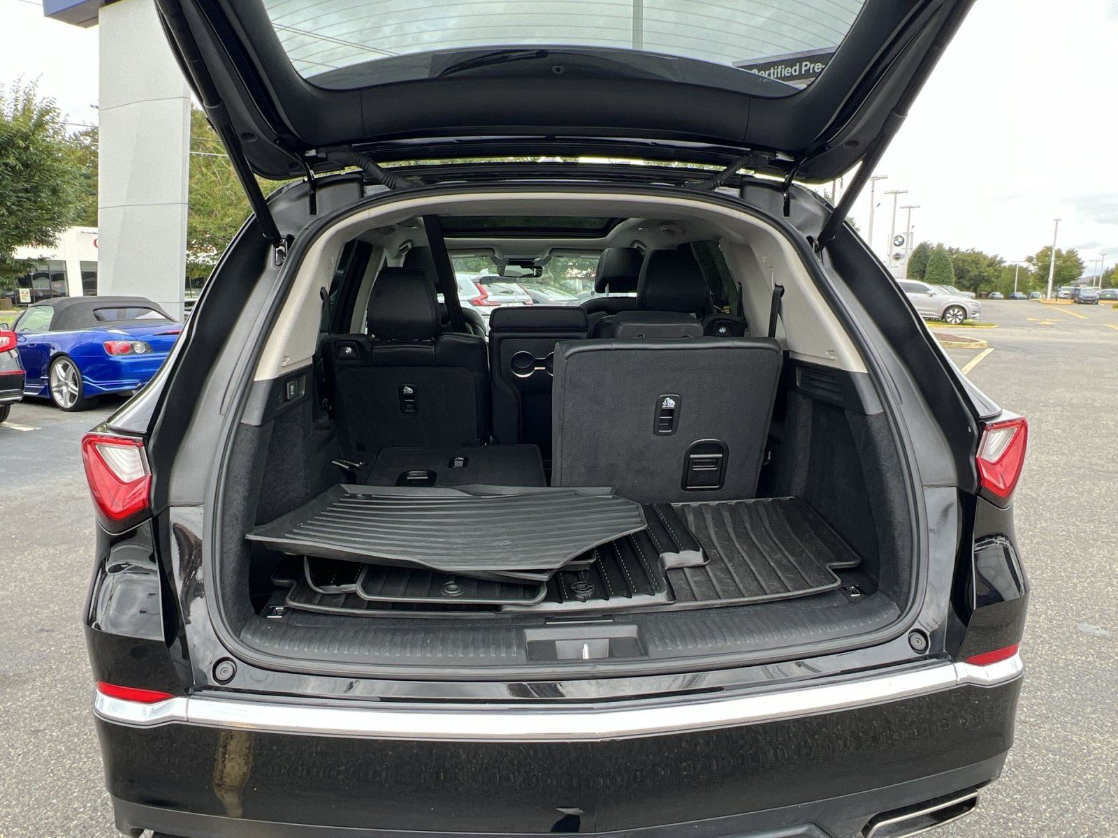 Used 2023 Acura MDX SH-AWD image 24