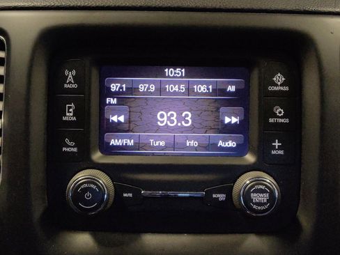 Used 2018 Jeep Compass Sport w/ Cold Weather Group FWD image 25