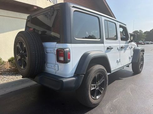 Used 2023 Jeep Wrangler Unlimited Sport AWD/4WD image 10