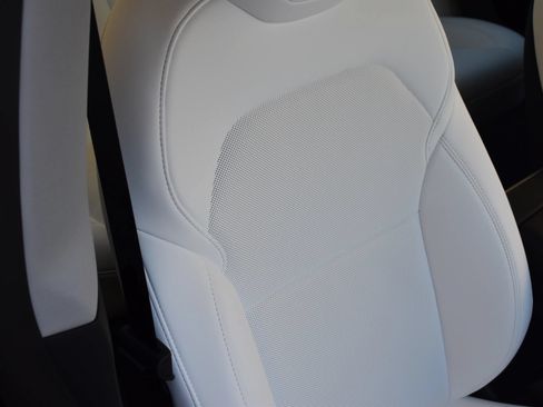 Used 2024 Tesla Model 3 Long Range AWD/4WD image 15