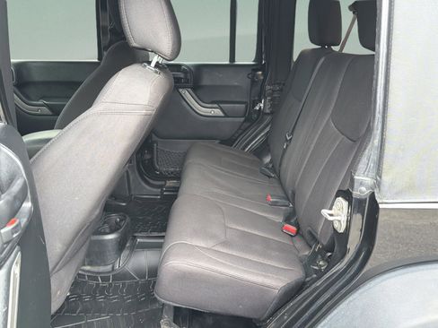 Used 2017 Jeep Wrangler Unlimited Sport w/ Quick Order Package 24S image 28