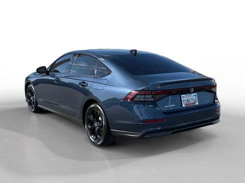 Certified 2025 Honda Accord SE image 3