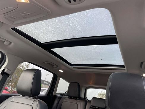 Used 2018 Ford Escape Titanium w/ Ford Safe & Smart Package image 8