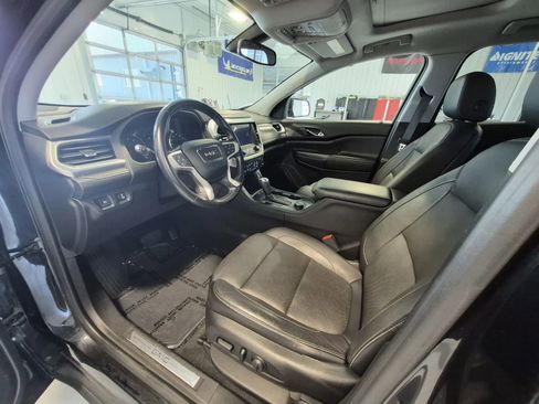 Used 2018 GMC Acadia SLT AWD/4WD image 8