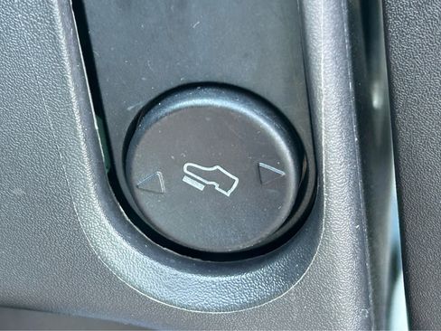 Used 2014 Ford F150 XLT w/ Equipment Group 302A Luxury image 19