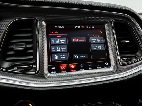 Used 2018 Dodge Challenger SRT Hellcat RWD image 85