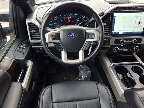 Certified 2022 Ford F250 Lariat w/ Lariat Value Package image 11