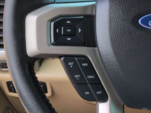 Used 2020 Ford F350 Lariat AWD/4WD image 25