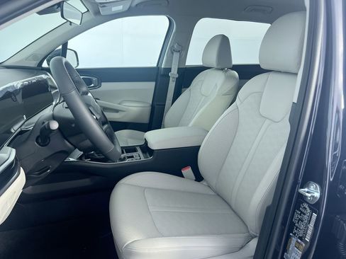 New 2026 Kia Sorento S image 13