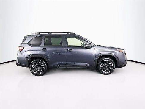 Used 2025 Subaru Forester Limited image 8