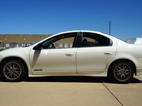 Used 2005 Dodge Neon w/ Competition Group image 6