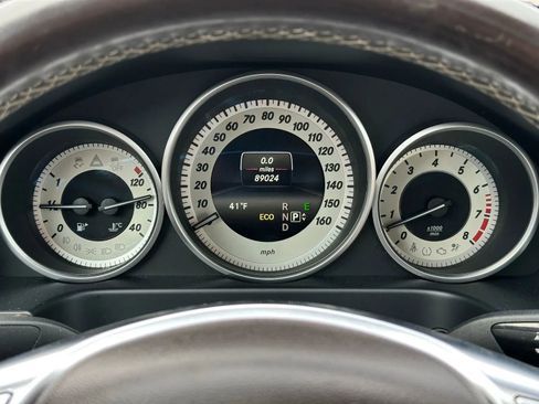 Used 2014 Mercedes-Benz E 350 4MATIC Sedan image 11