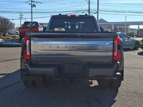 Certified 2023 Ford F350 Platinum image 9