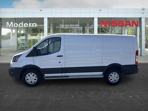 Used 2025 Ford Transit 250 Low Roof w/ Exterior Upgrade Package RWD image 2