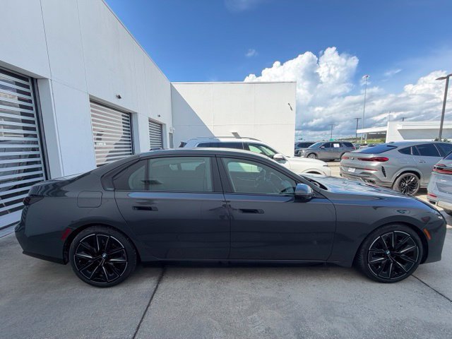 Used 2026 BMW 740i xDrive AWD/4WD image 5