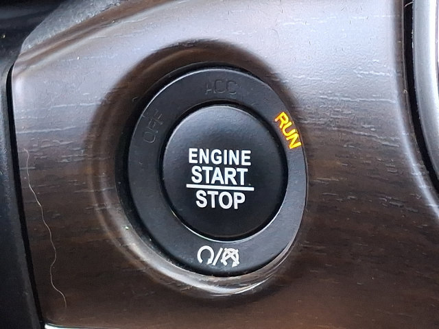 Used 2018 Jeep Grand Cherokee Limited AWD/4WD image 22