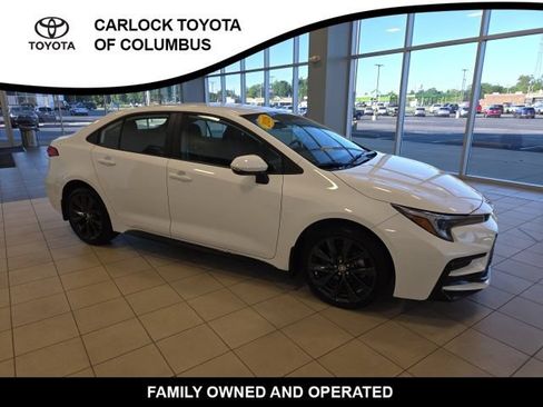 Used 2026 Toyota Corolla SE FWD image 5