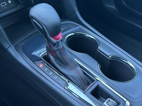 Used 2024 Chevrolet Equinox RS image 27