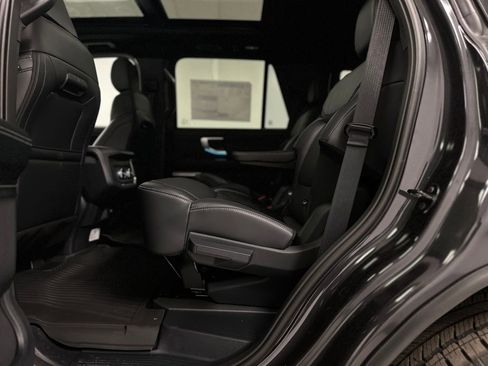 New 2025 Ford Expedition Platinum w/ Stealth Appearance Package image 30