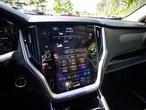 Used 2025 Subaru Outback Premium image 23