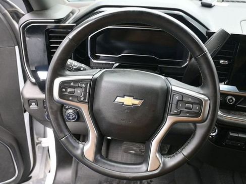 Used 2024 Chevrolet Silverado 2500 LTZ image 15