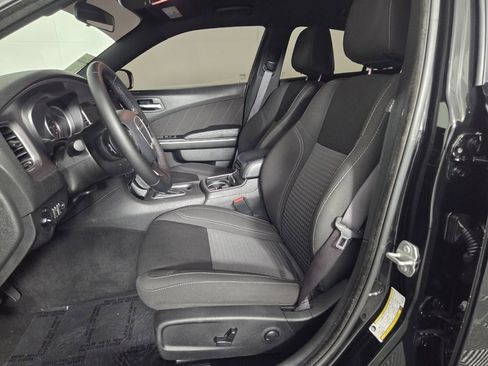 Used 2023 Dodge Charger SXT RWD image 10