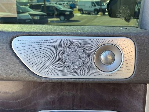 Used 2023 Lincoln Navigator L Reserve image 11