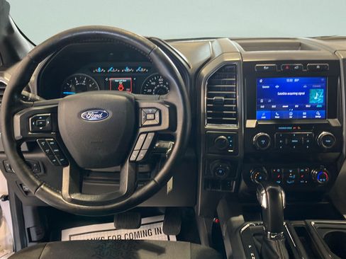 Used 2020 Ford F150 XLT w/ Equipment Group 302A Luxury AWD/4WD image 22