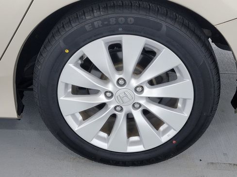 Used 2015 Honda Accord EX-L image 11