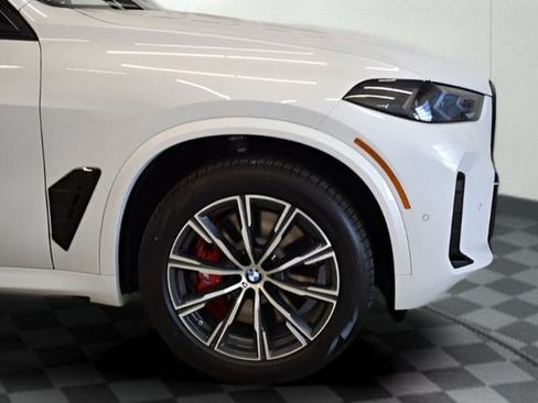 New 2026 BMW X5 M60i image 13