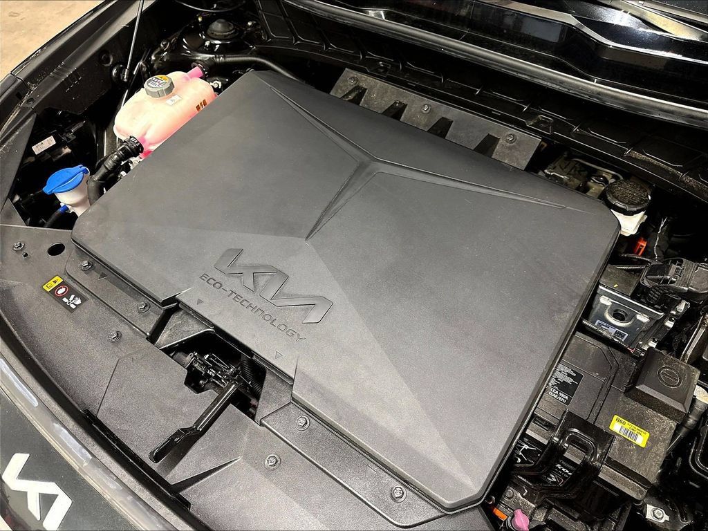 Certified 2023 Kia Niro Wind w/ Wind Preserve Package FWD image 37