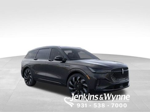 New 2026 Lincoln Nautilus Reserve w/ Jet Appearance Package image 7