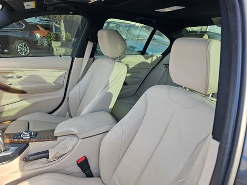 Used 2012 BMW 335i Sedan image 22