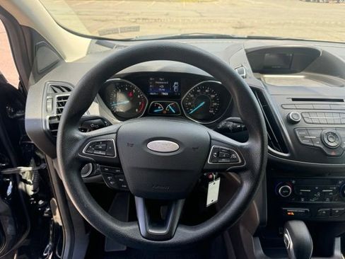 Used 2018 Ford Escape SE FWD image 19