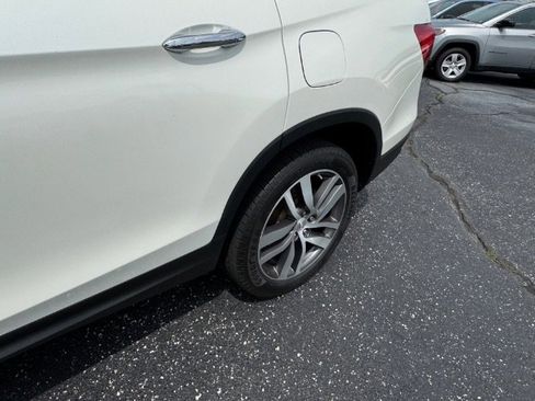 Used 2018 Honda Pilot Elite image 12