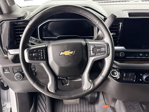 Used 2025 Chevrolet Silverado 2500 LT AWD/4WD image 11