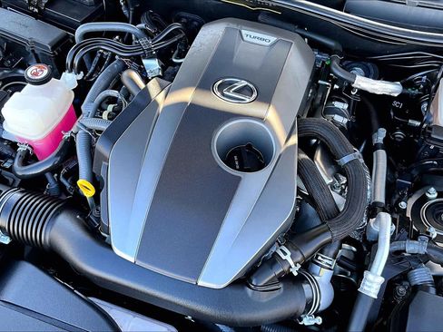 Used 2018 Lexus IS 300 image 31