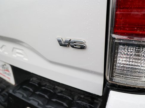 Used 2019 Toyota Tacoma Limited AWD/4WD image 13